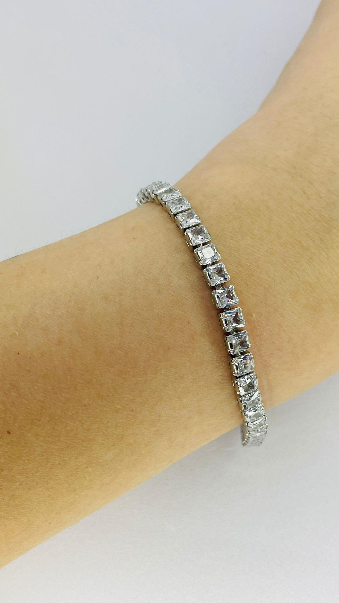 Prenses Kesim Taşlı Suyolu Bileklik (925)