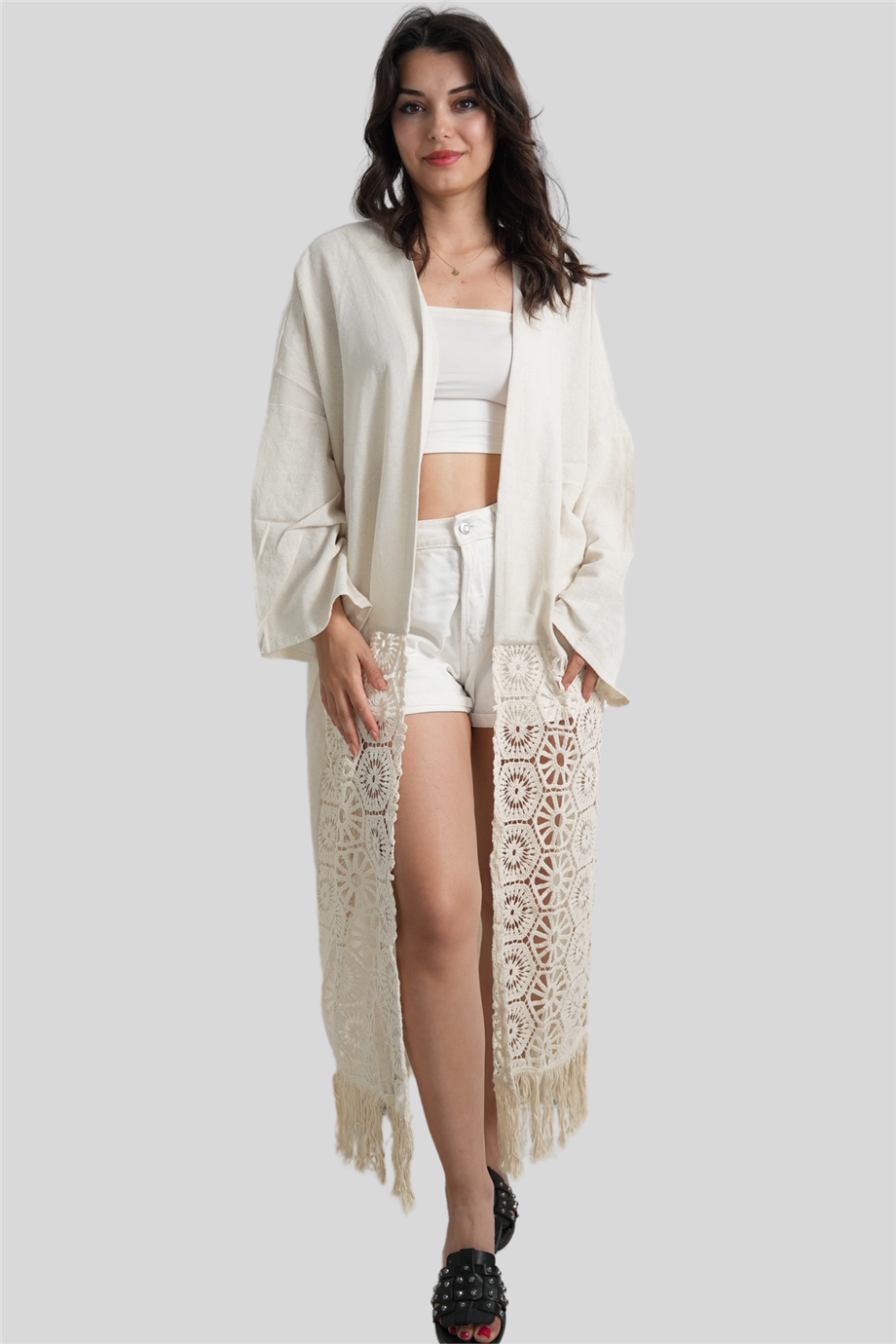 Bej Renk Dantel Detaylı Kaftan