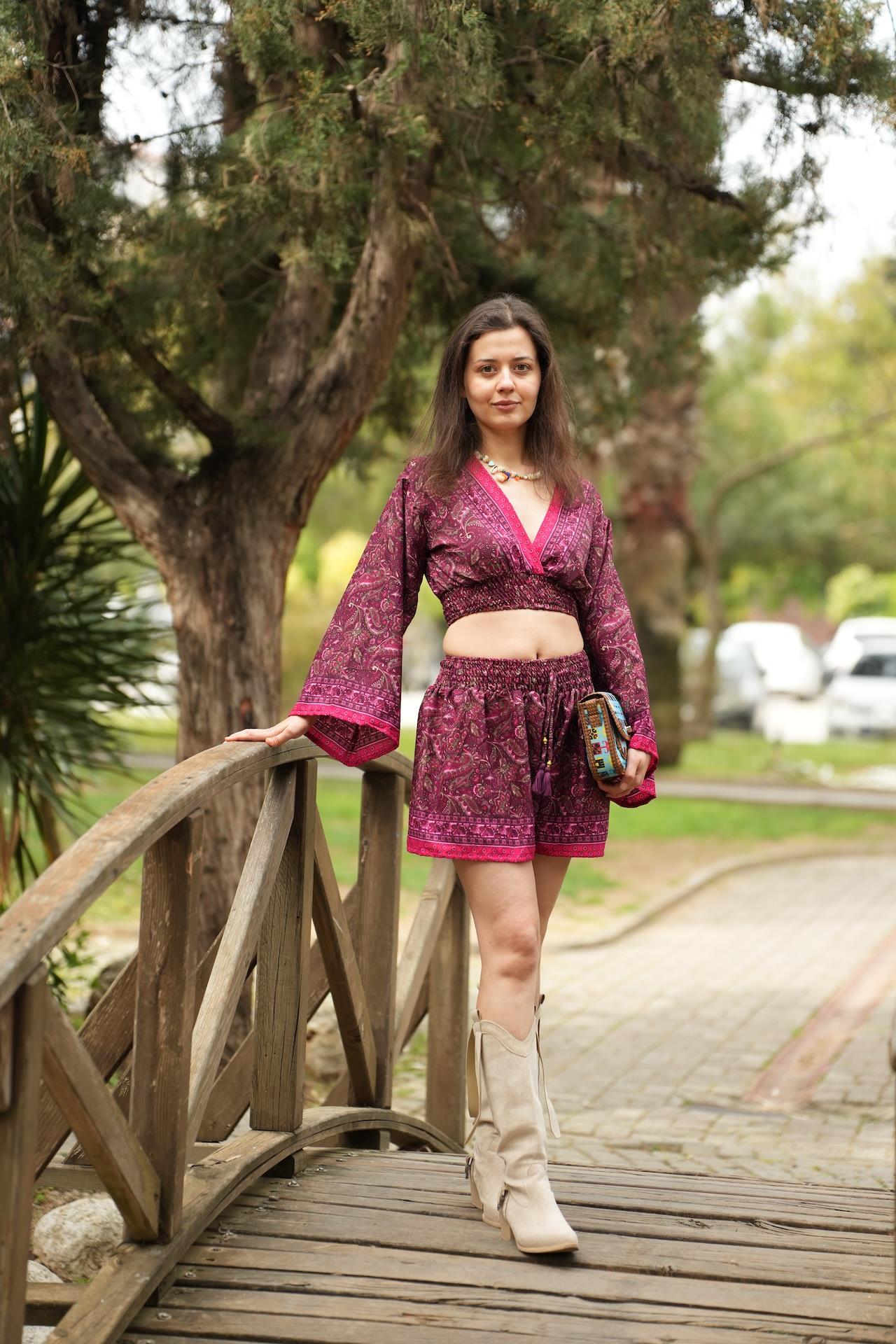 Bordo Desenli İpek Şort Crop Takım