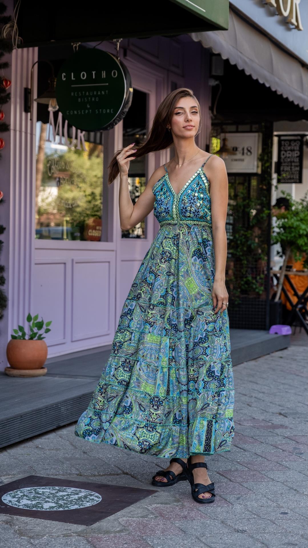 Etnik Desenli İpek Elbise