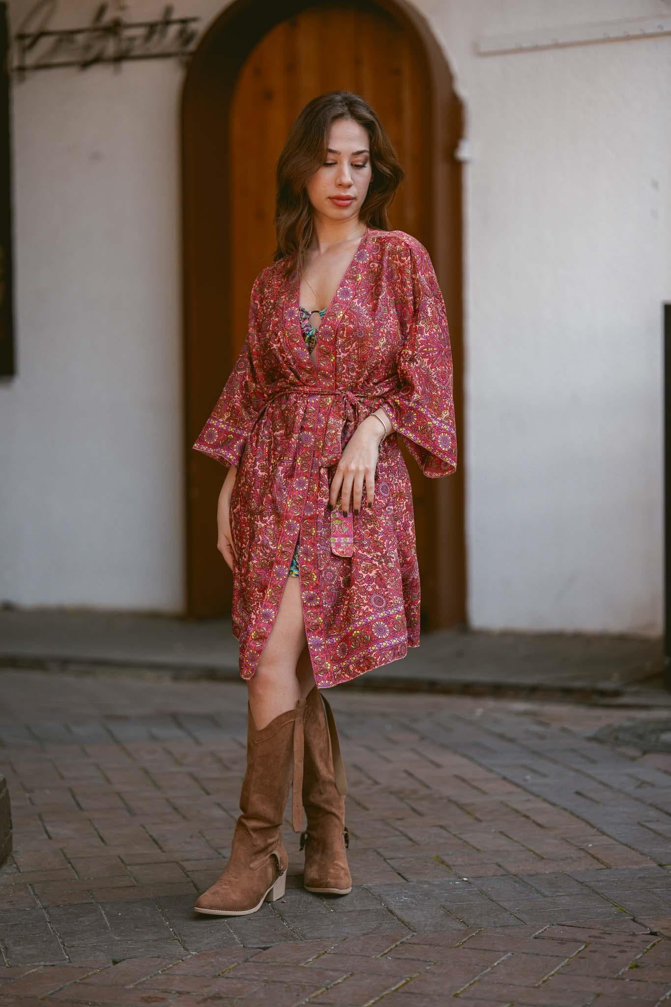 Pembe Çiçek Desenli İpek Kimono