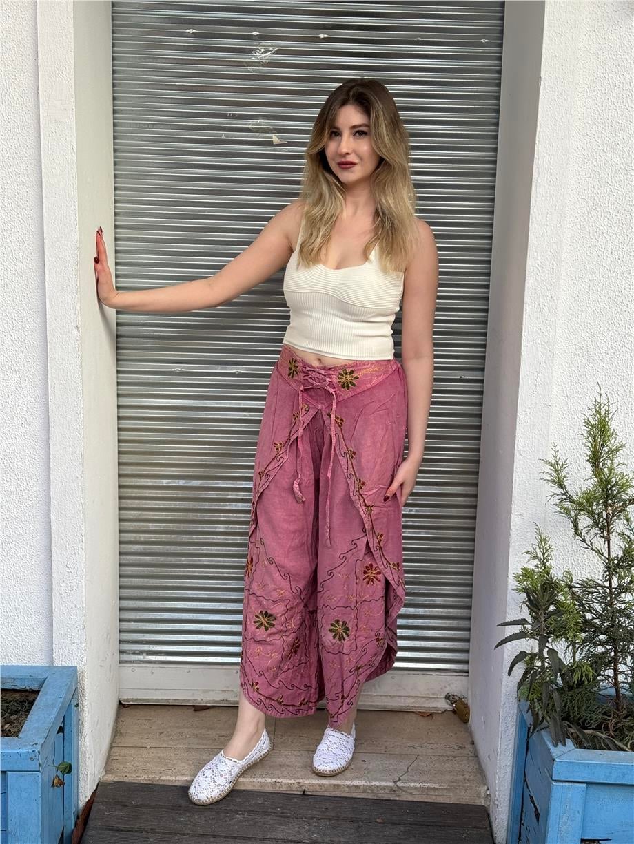 Pembe Renk Etnik Kapaklı Nakış İşlemeli Pantolon