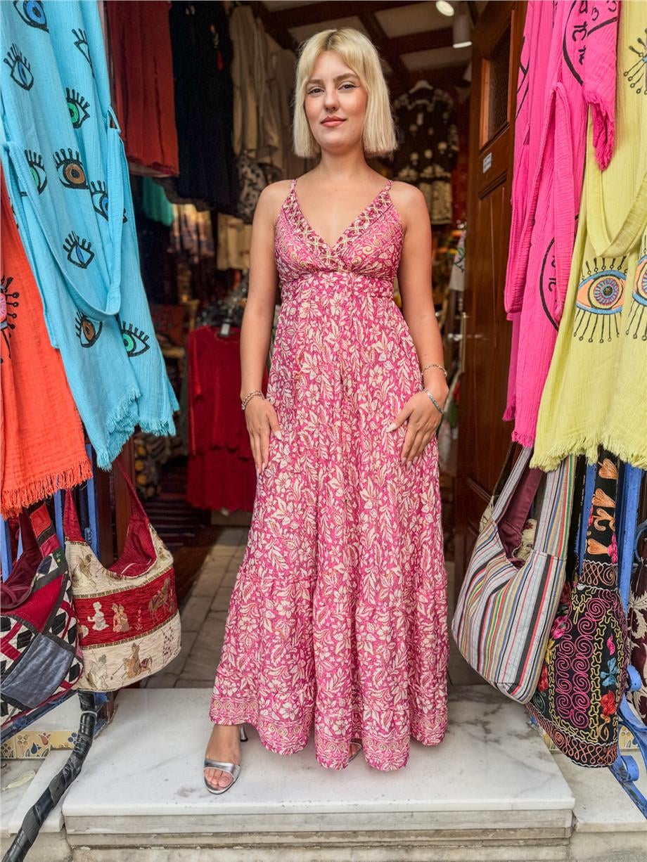 Pembe Renk Gold Detaylı Nakış İşlemeli Askılı İpek Elbise