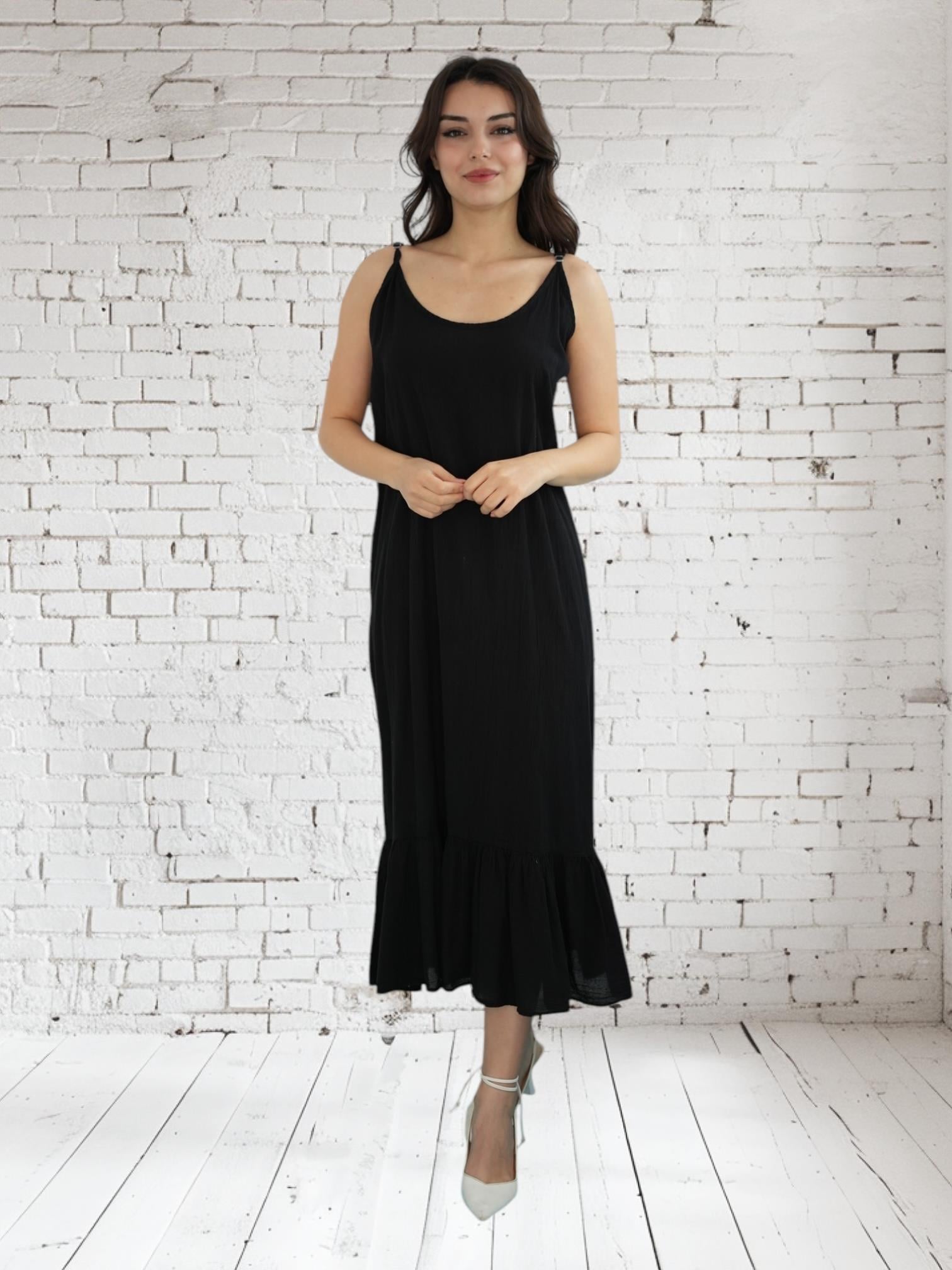 Siyah Askılı Elbise