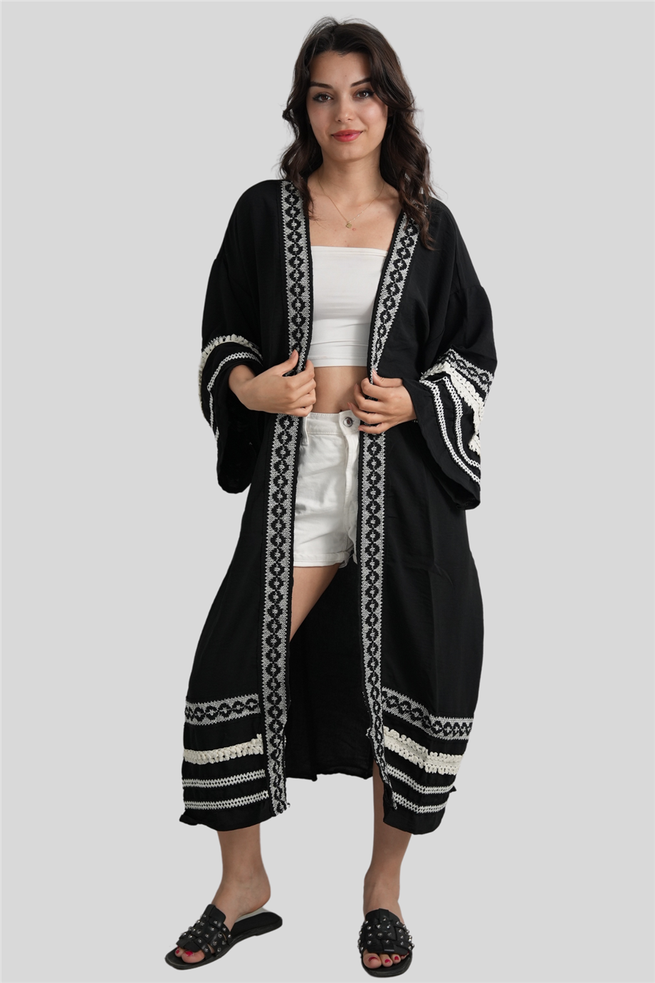 Siyah Nakış Detaylı Kaftan