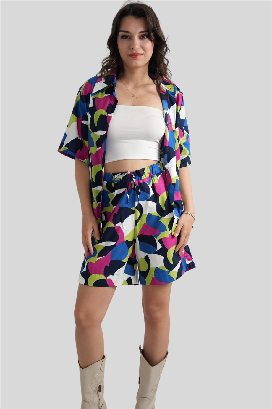 Yeşil Desenli Gömlek Şort Takım