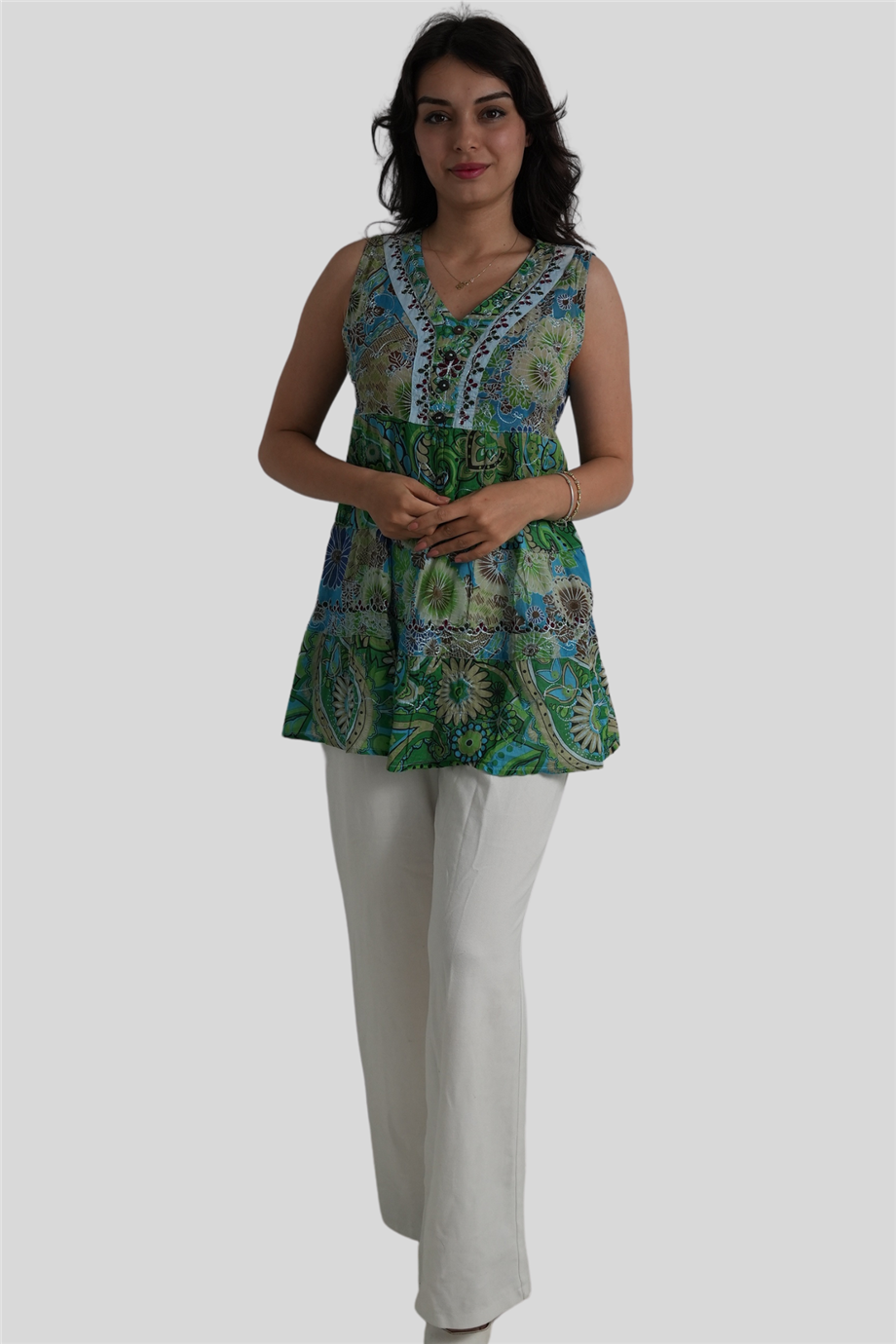 Yeşil Kalın Askılı Nakış Detaylı Yarım Düğmeli Bohem Bluz