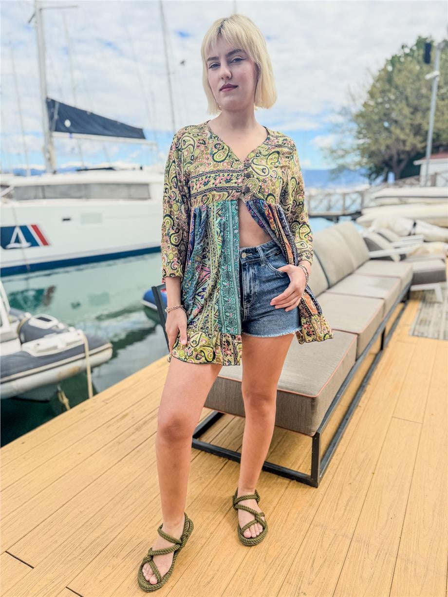 Yeşil Renk İthal Özel Tasarım Üç Düğmeli Patchwork Rayon Bluz