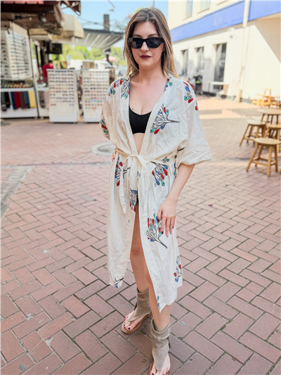 Krem/Kırmızı Renk Tavus Kuşu Tüyü Motifli Kimono