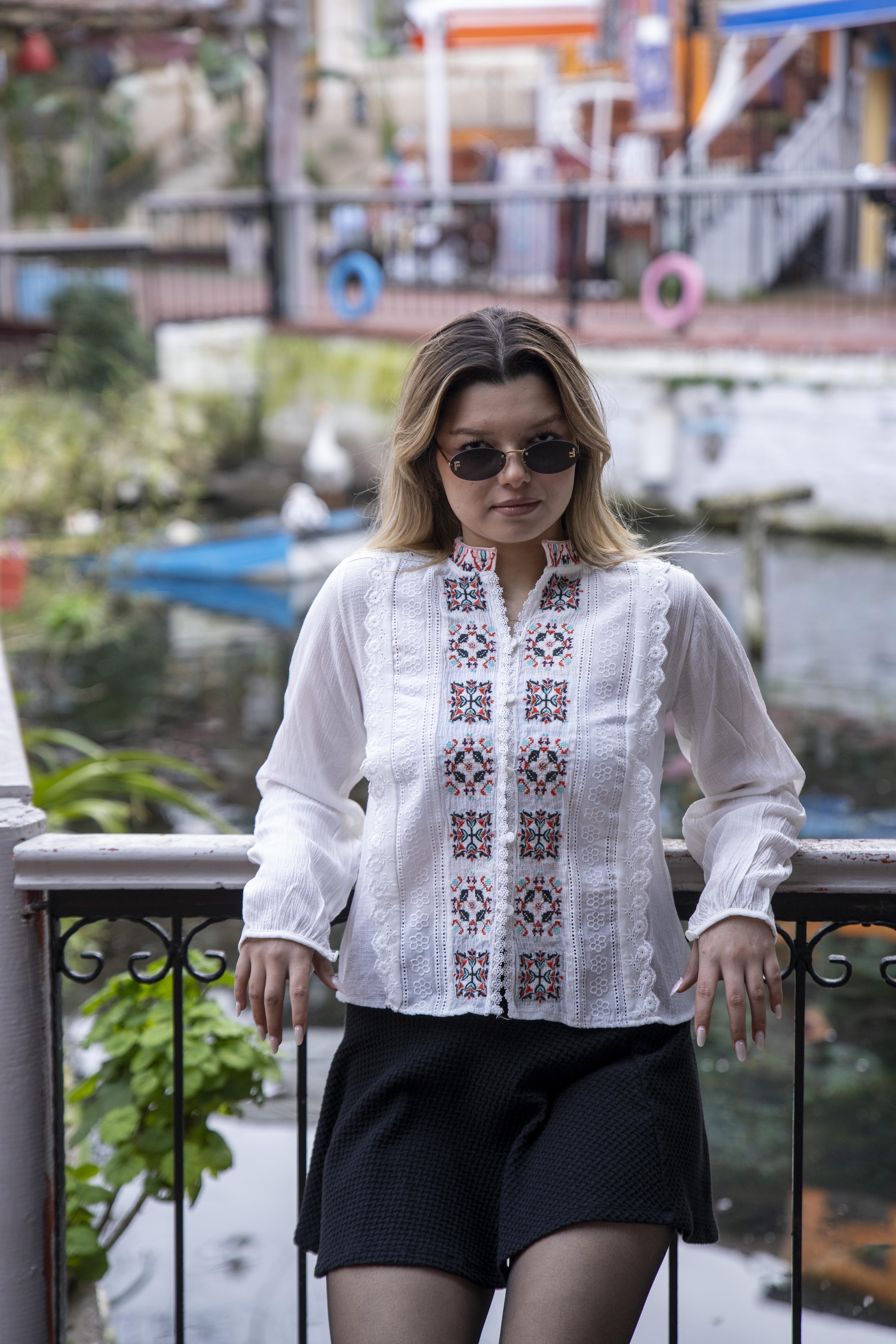White Shirt with Needle Lace Embroidery and Guipure Details