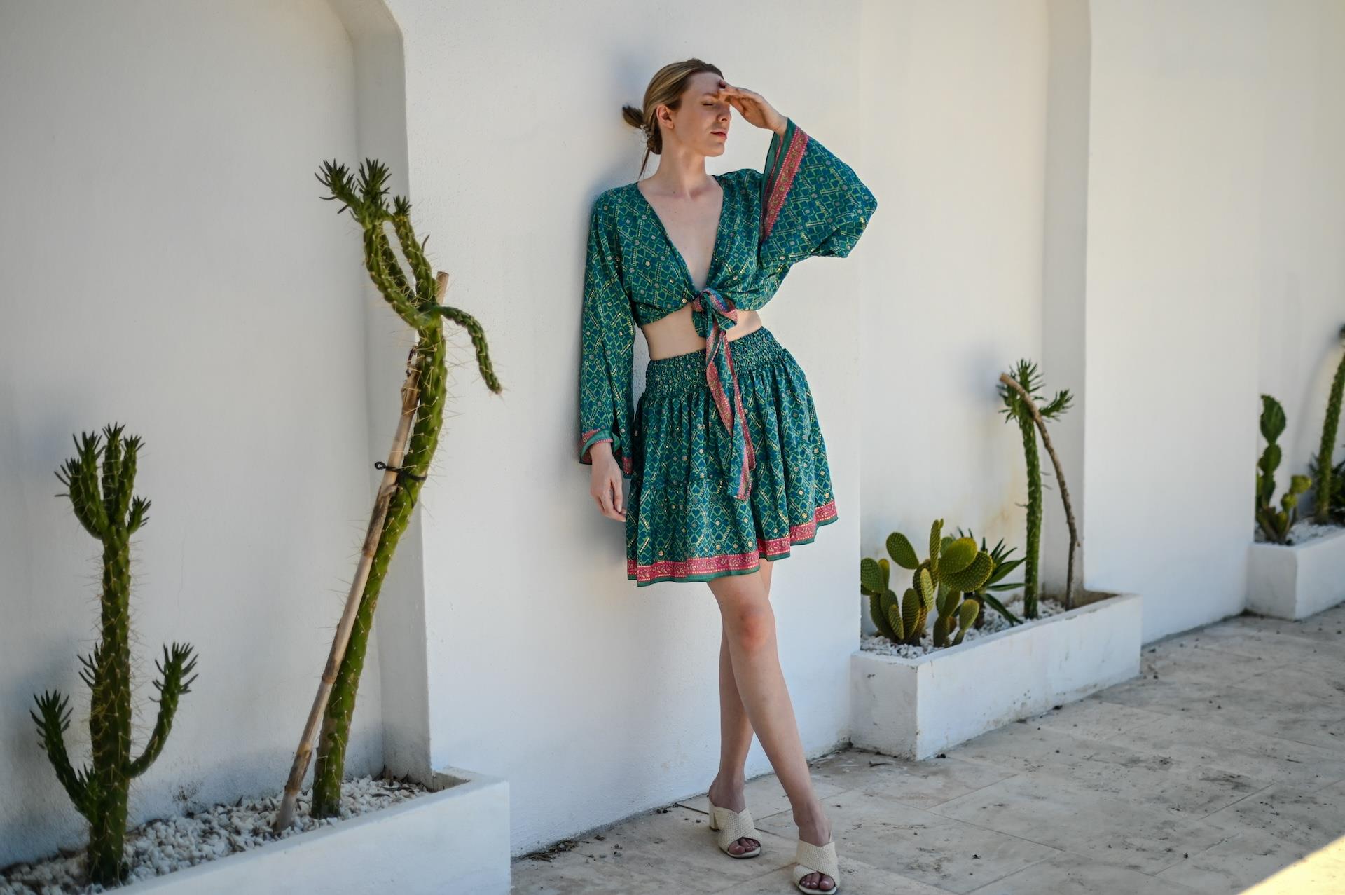 İpek Kısa Etek Bluz Takım