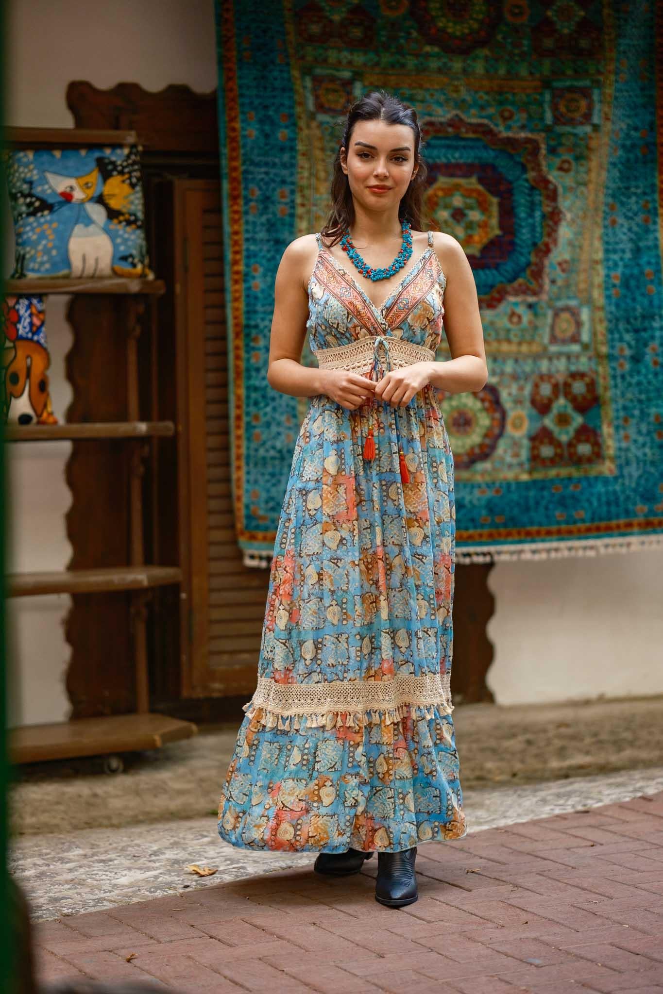 Mavi V Yaka Askılı İpek Elbise