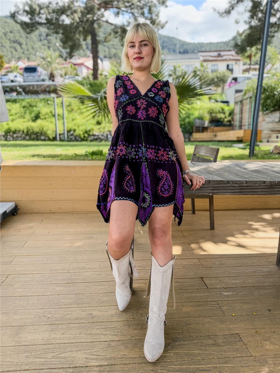 Mor Renk Nakışlı Kalın Askılı Turuncu-Yeşil Papatyalı Asimetrik Kesim Elbise