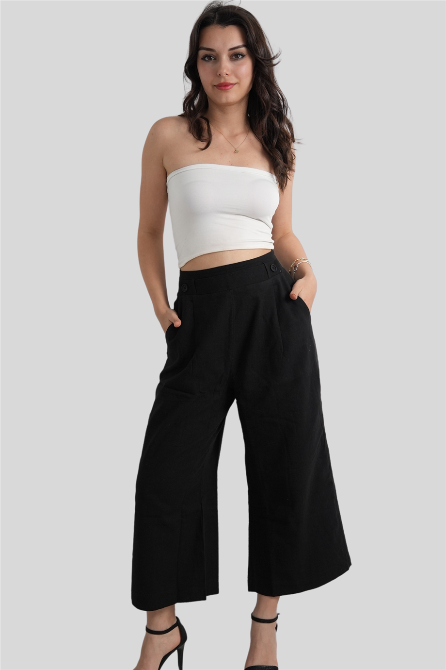 Siyah Düğme Detaylı Pantolon