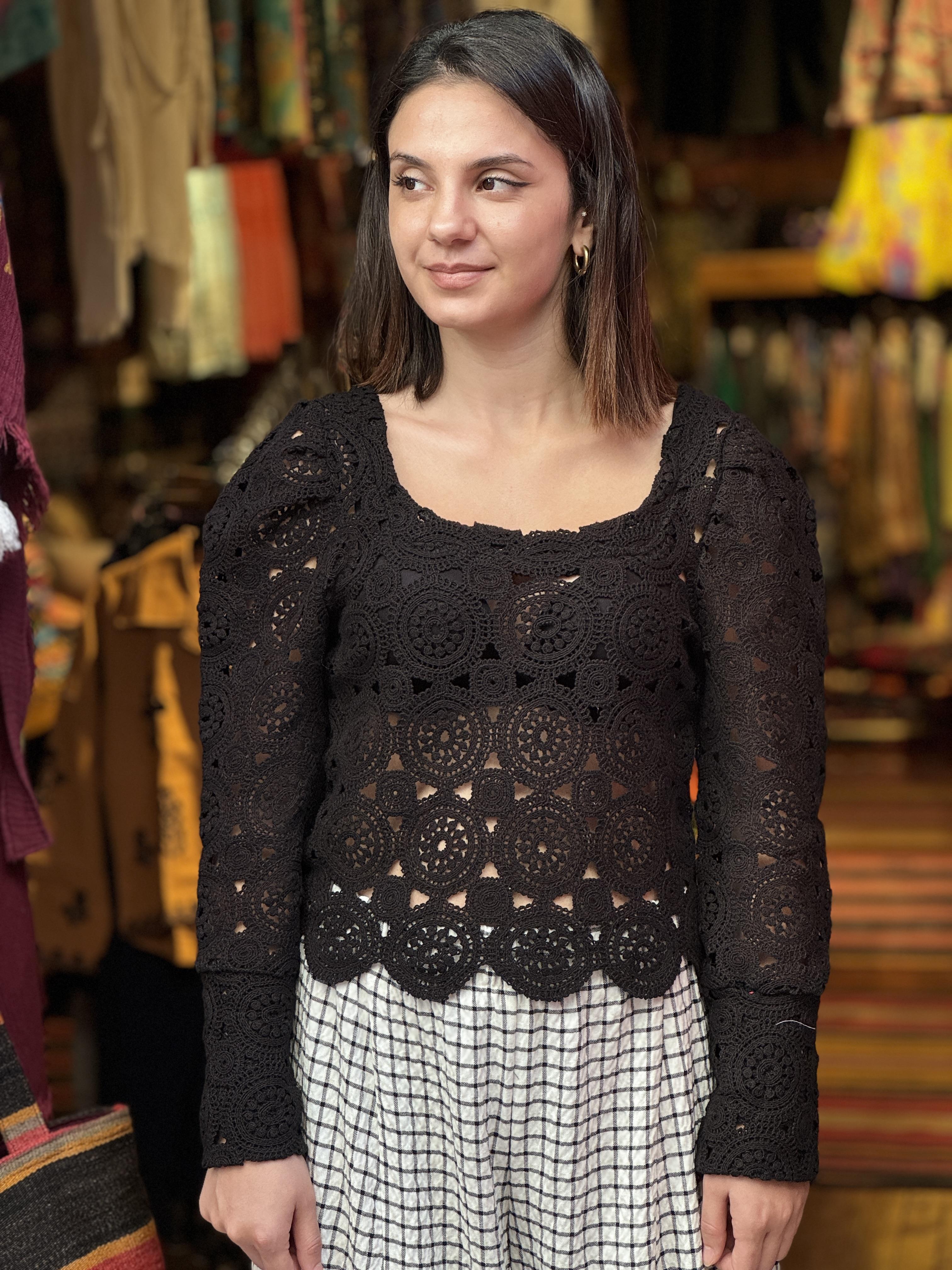 Black Square Neck Lace Blouse