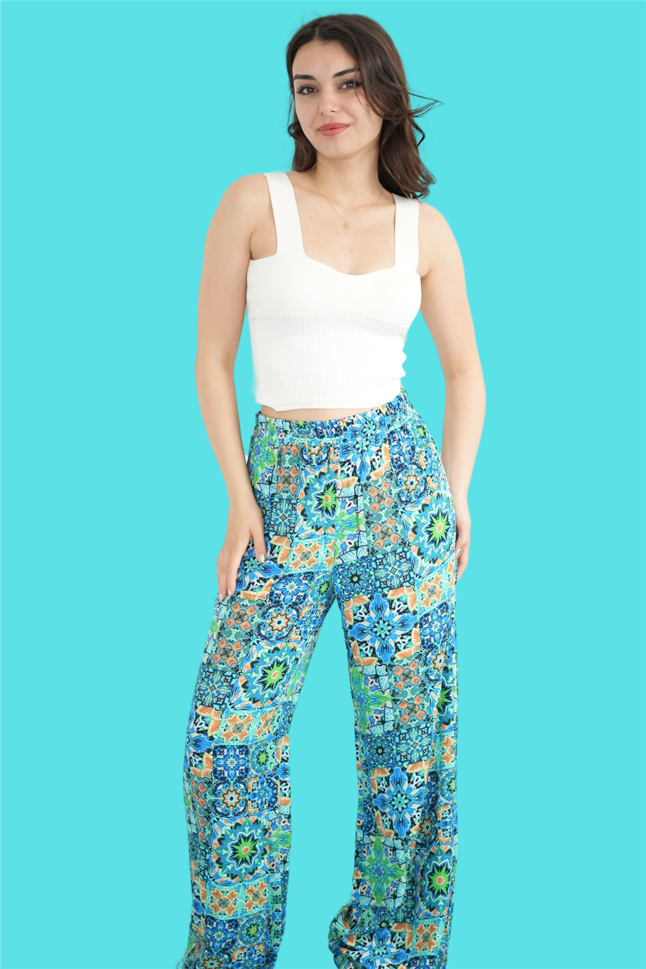 Turkuaz Çiçek Desenli Pantolon