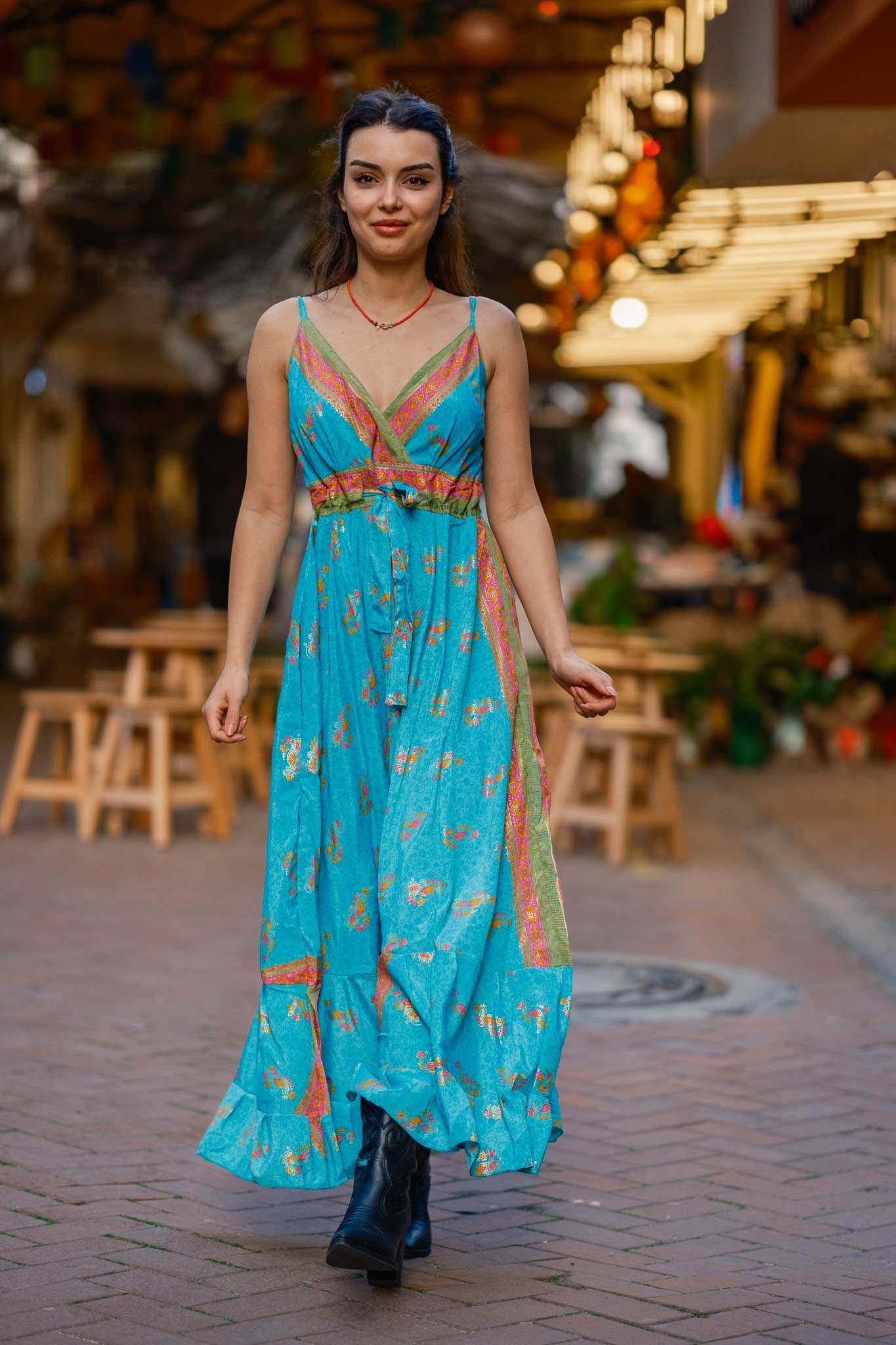 Turkuaz İpek Elbise