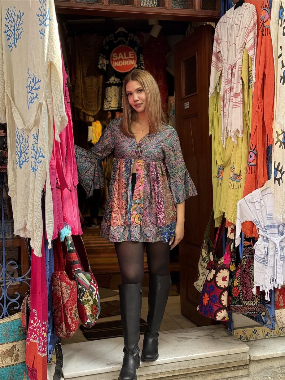 Turkuaz Renk İthal Özel Tasarım Üç Düğmeli Patchwork Rayon Bluz
