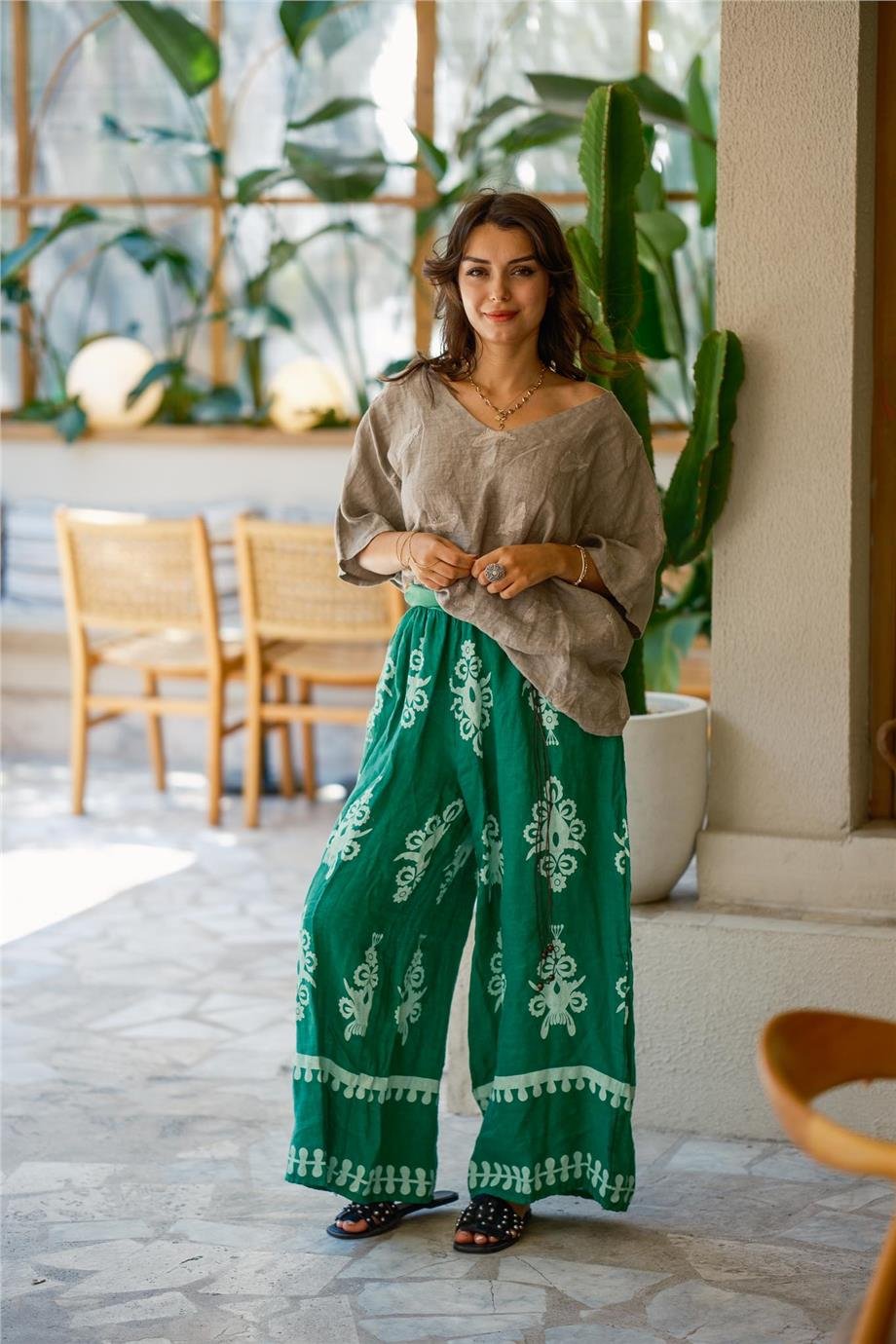 Yeşil Renk Çiçek Desenli Kemer Detaylı Keten Pantolon