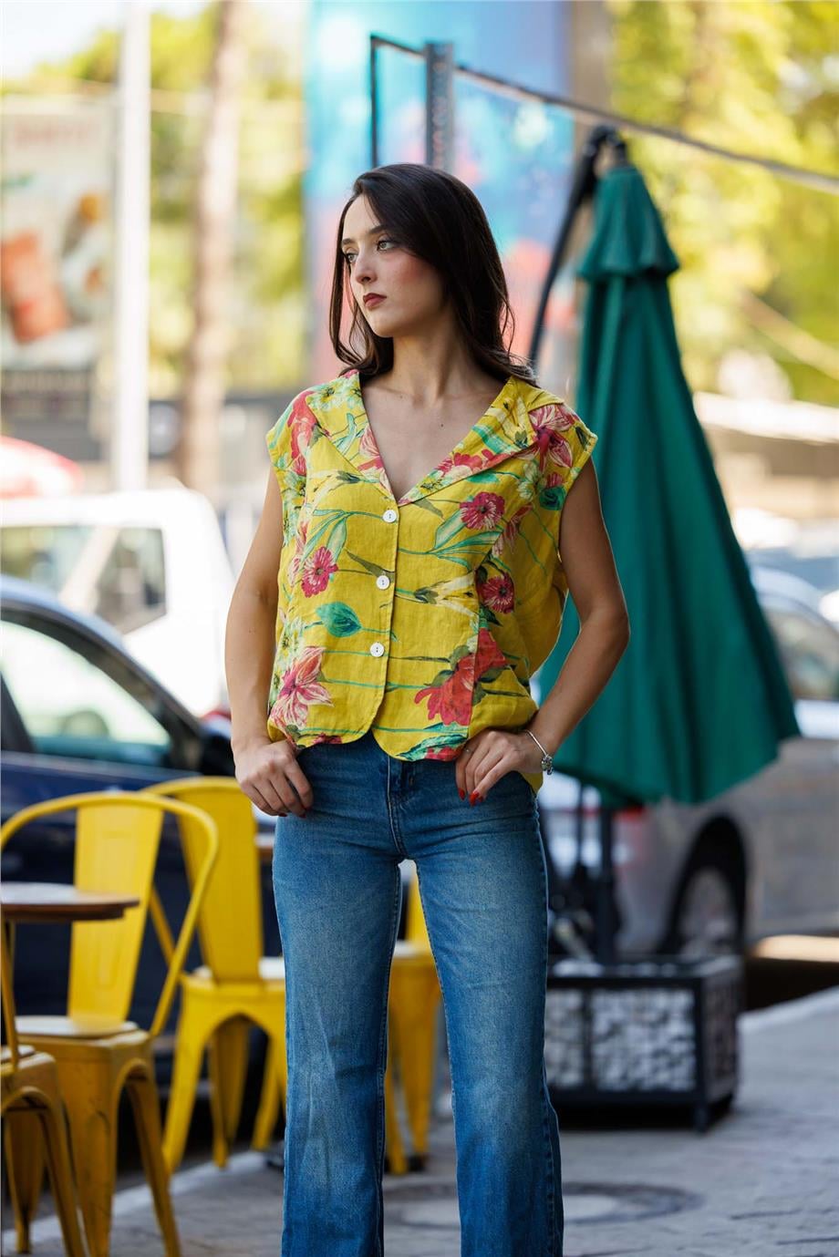 Yeşil Renk Düğmeli Keten Yelek