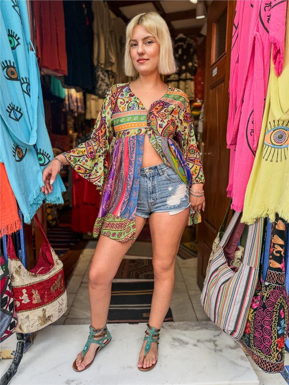 Yeşil Renk İthal Özel Tasarım Üç Düğmeli Patchwork Rayon Bluz