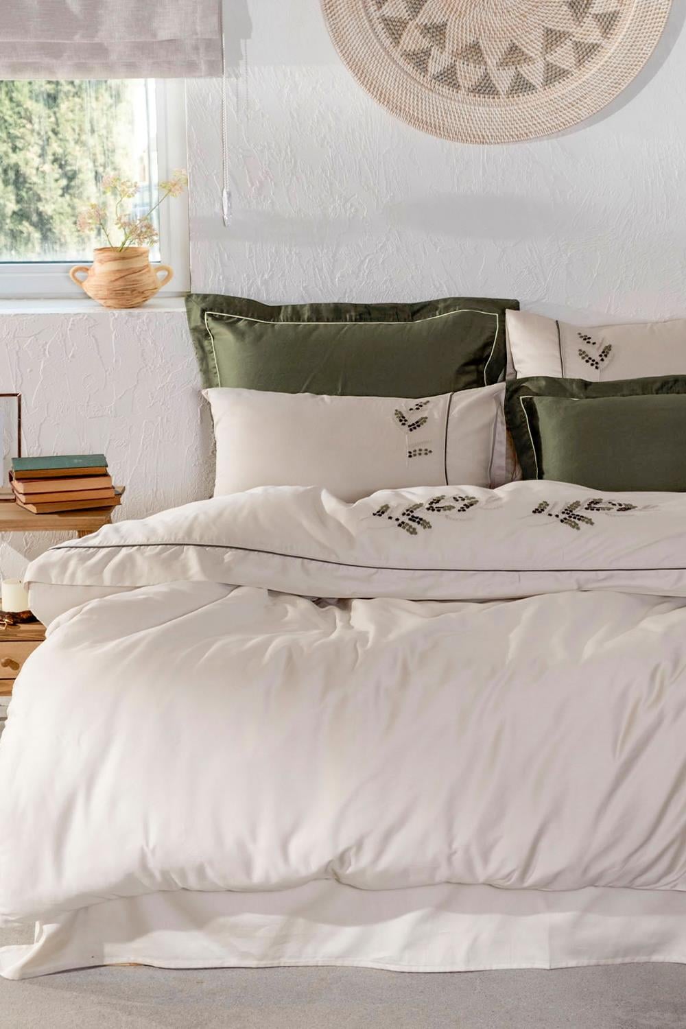 Ecocotton Derin Yeşil King Size %100 Organik Pamuk El Nakışlı Nevresim Takımı