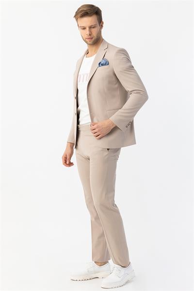 Taş   Takım Elbise