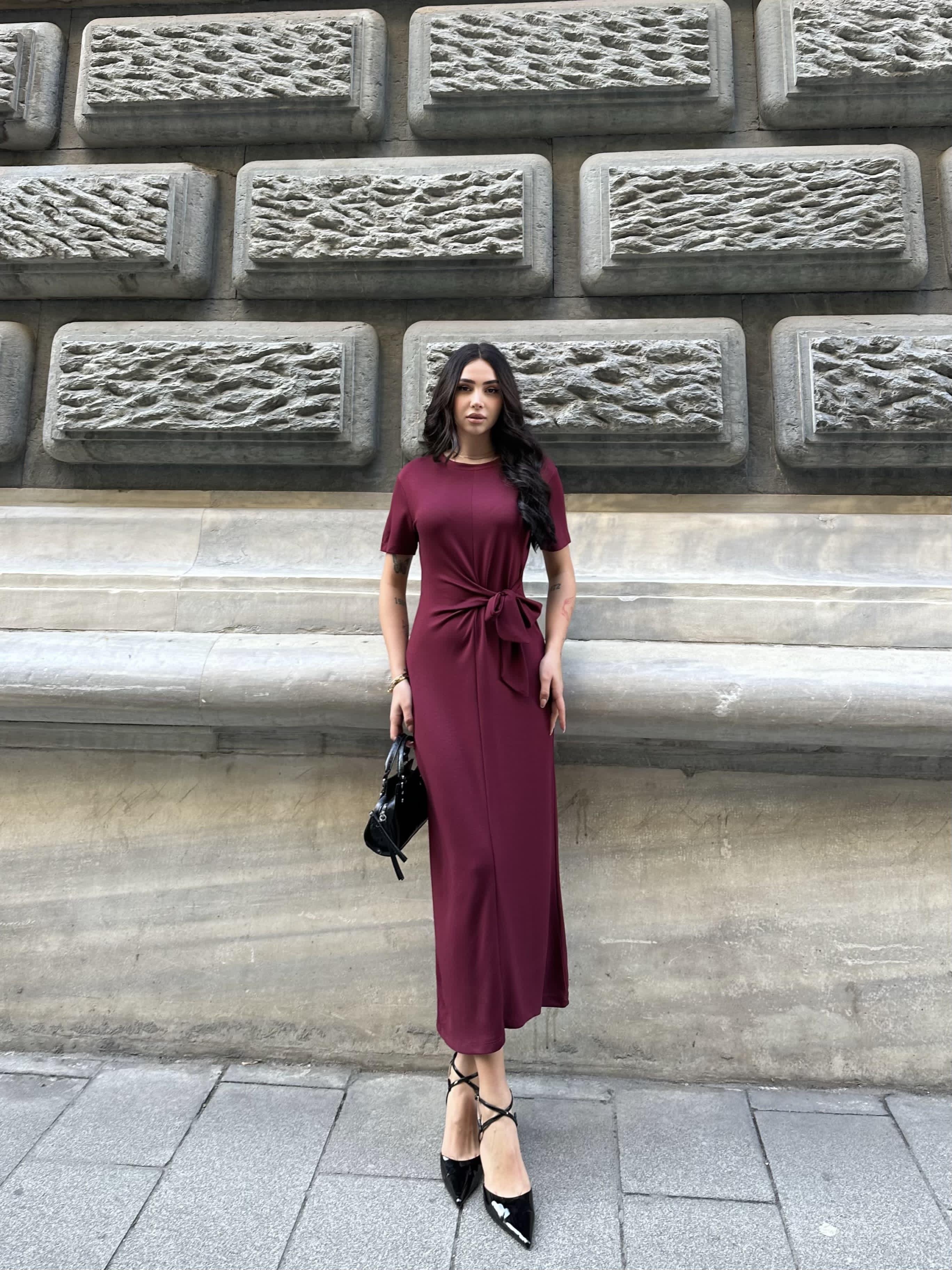 Kadın Bordo Kısa Kollu Oys Premium Pamuklu Kumaş Yandan Kuşak Bağlamalı Uzun Maxi Bilek Boy Elbise