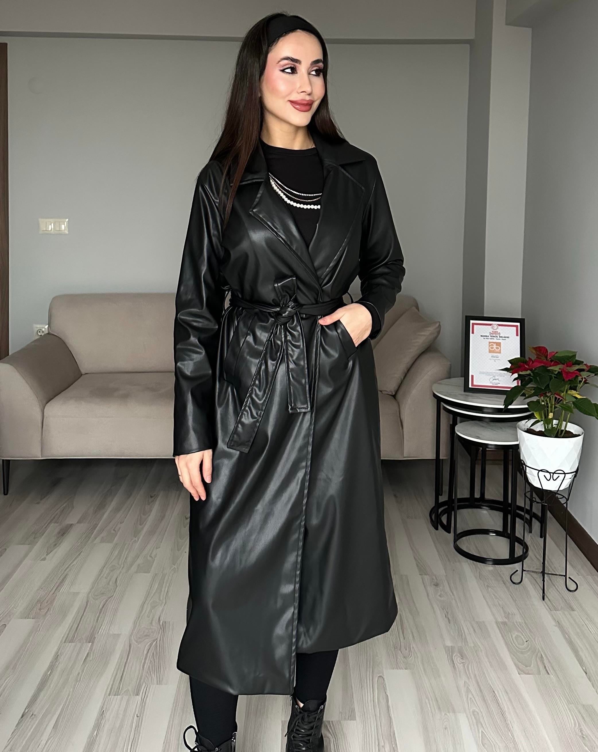 Kadın İçi Astarlı Uzun Deri Trençkot Beli Kuşaklı Yanları Cepli Premium Suni Deri Kaban Trençkot