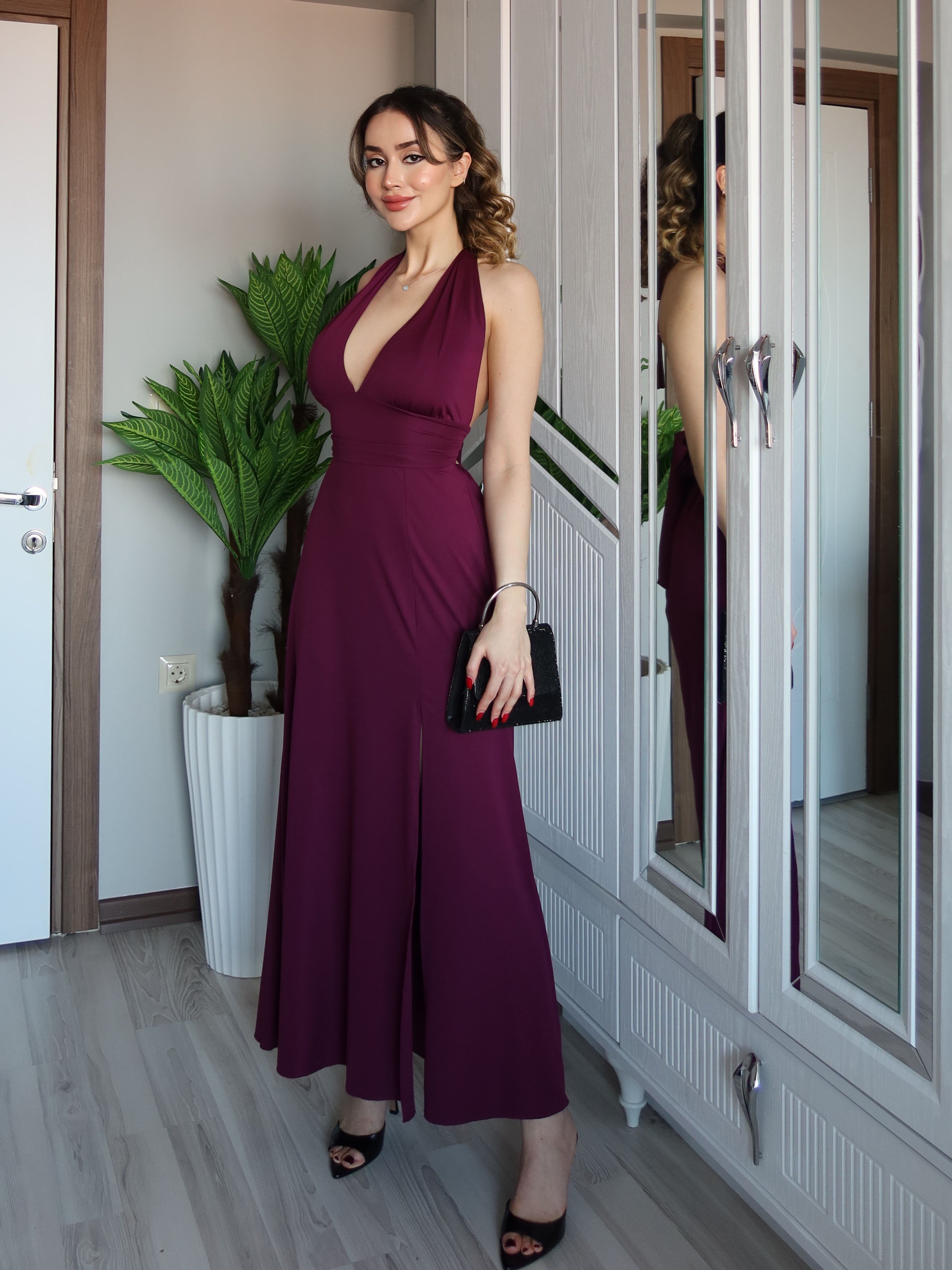 Kadın Linda Bordo Mürdüm Bel ve Boyundan Bağlamalı Scuba Kumaş Bele Oturan Korseli Esnek Kloş Elbise Uzun Maxi Elbise
