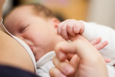 Bebek Bakımında En Çok Merak Edilen Sorular