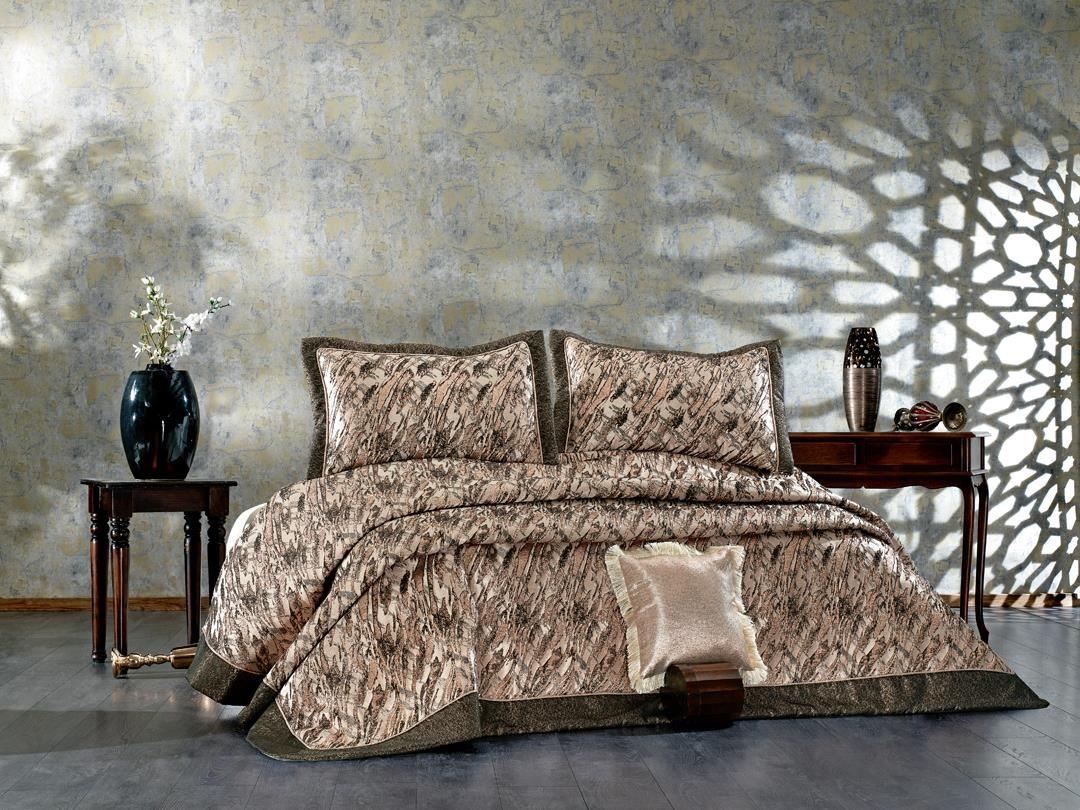 Güzide Babil Siyah Yatak Örtüsü Seti