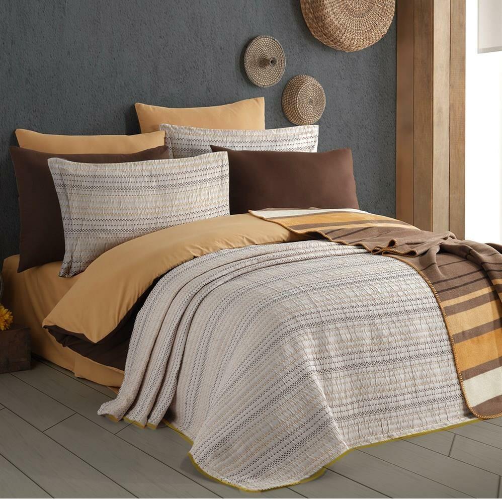 İyi Geceler İstanbul İn Line Çift Kişilik Bej Yatak Örtüsü Takımı