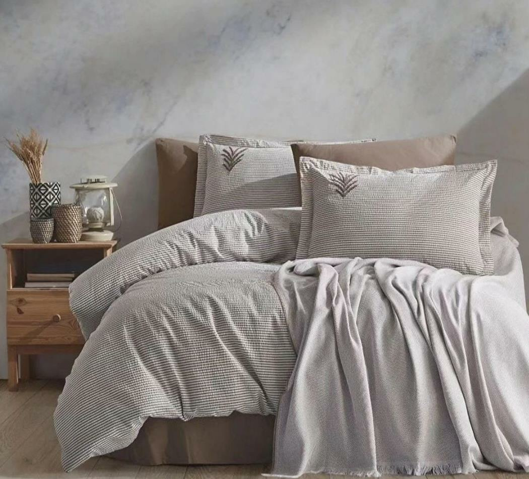 İyi Geceler İstanbul Maribell Çift Kişilik Pikeli Bej Nevresim Takımı