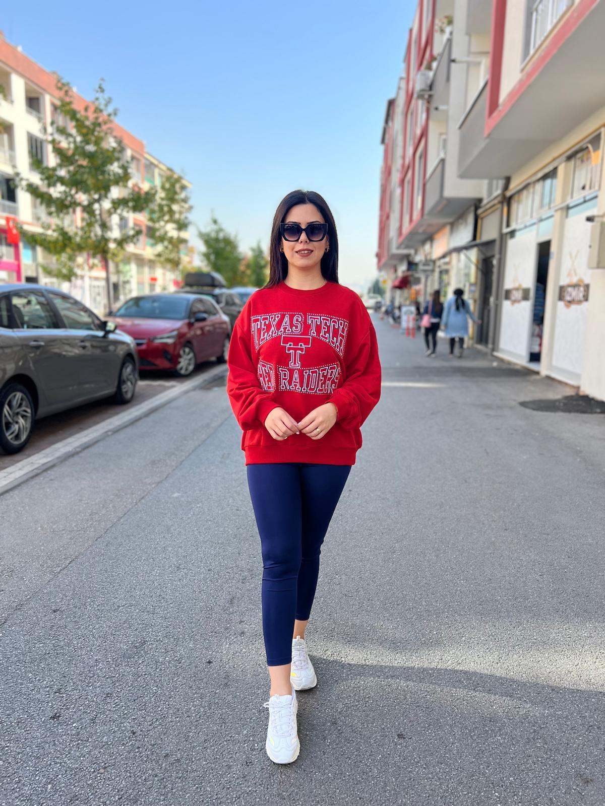 Kırmızı Taş Detaylı Sweat