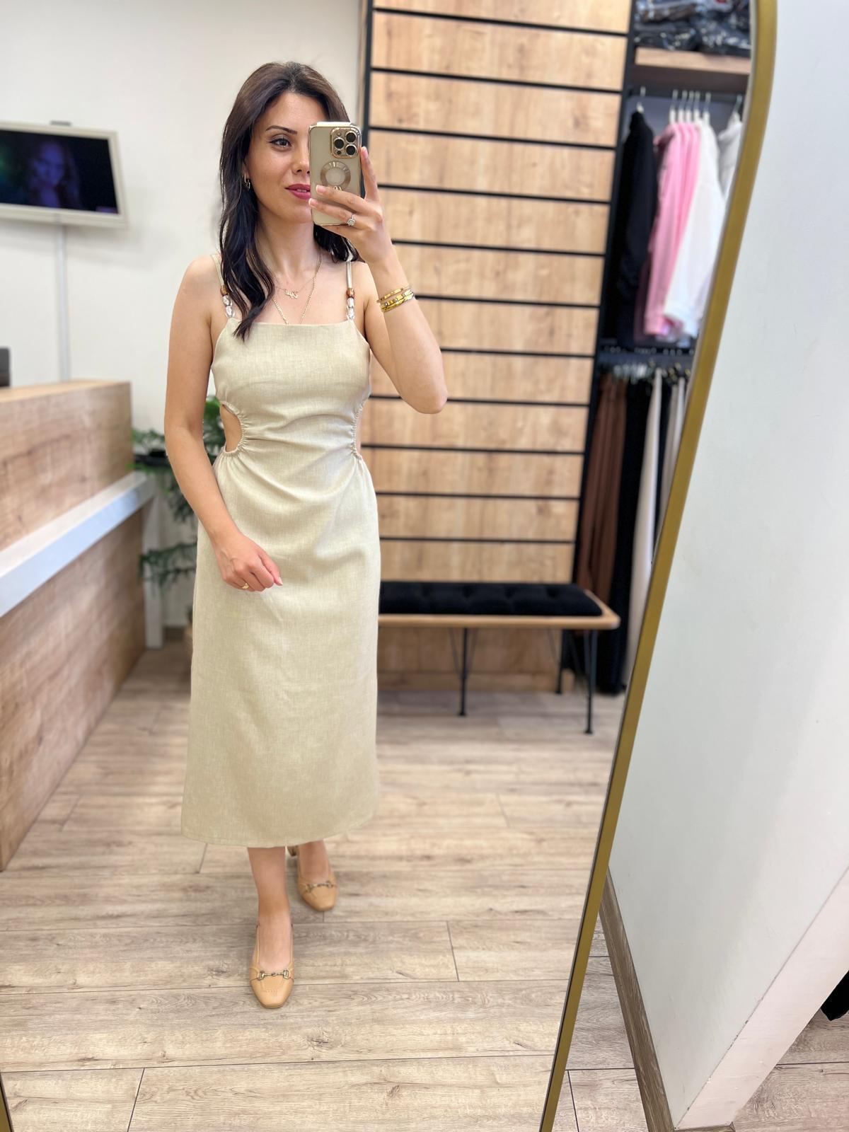 Bej Pencere Detaylı Elbise