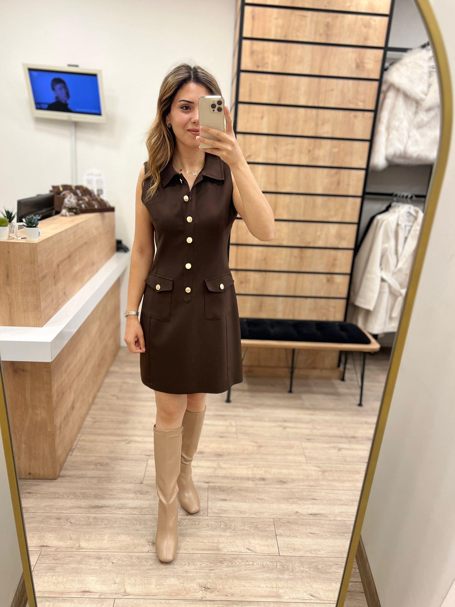 Kahve Düğme Detaylı Elbise