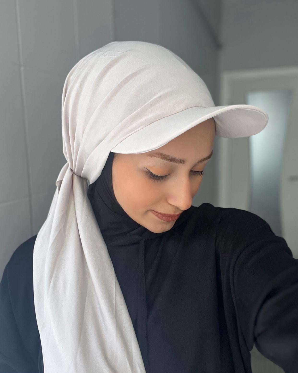 Sayra Shawl Kadın Krem Boneli Şapka Şal