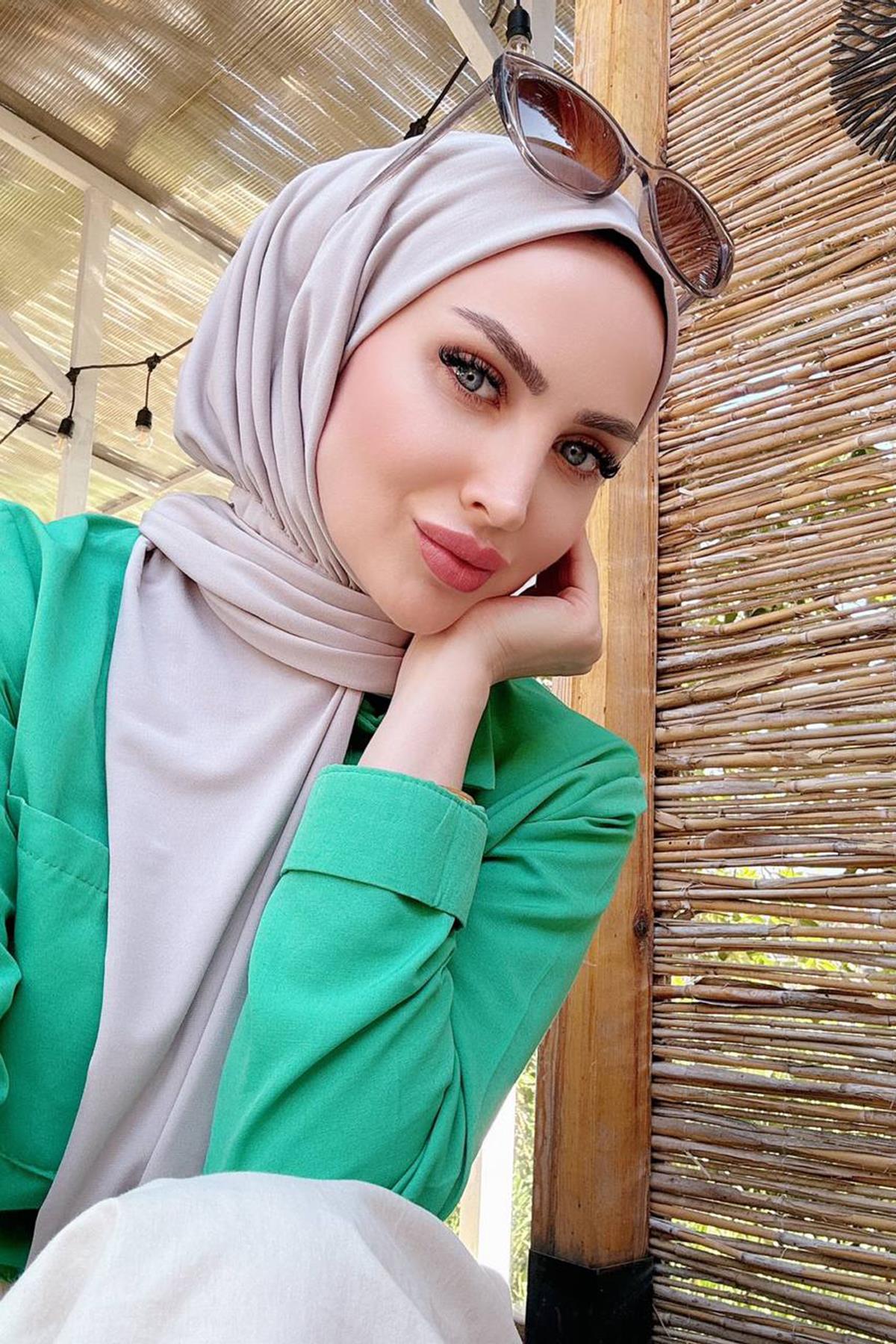Sayra Shawl kadın bej çıtçıtlı hazır şal 