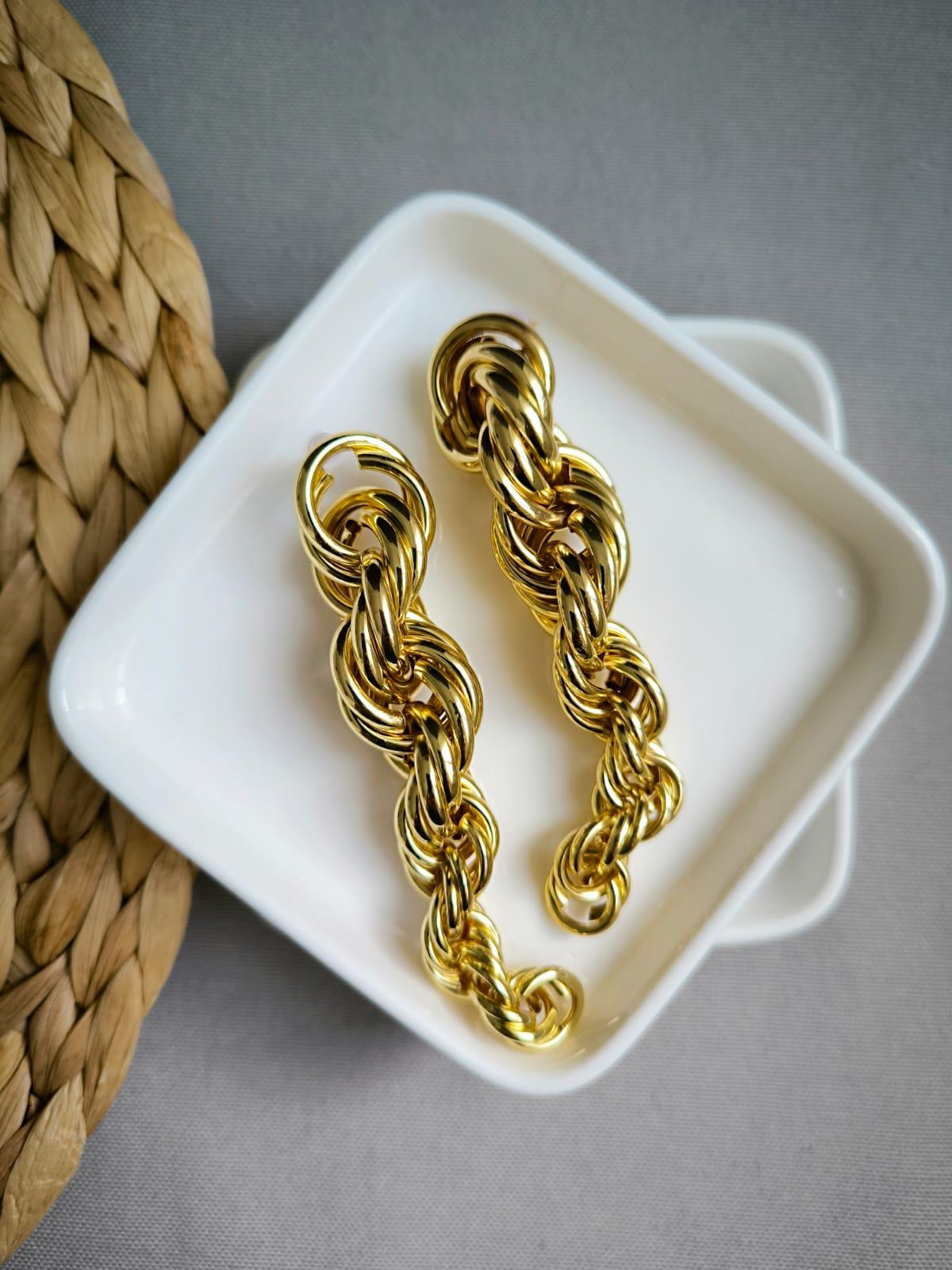 Çelik Uzun Burgu Gold Küpe