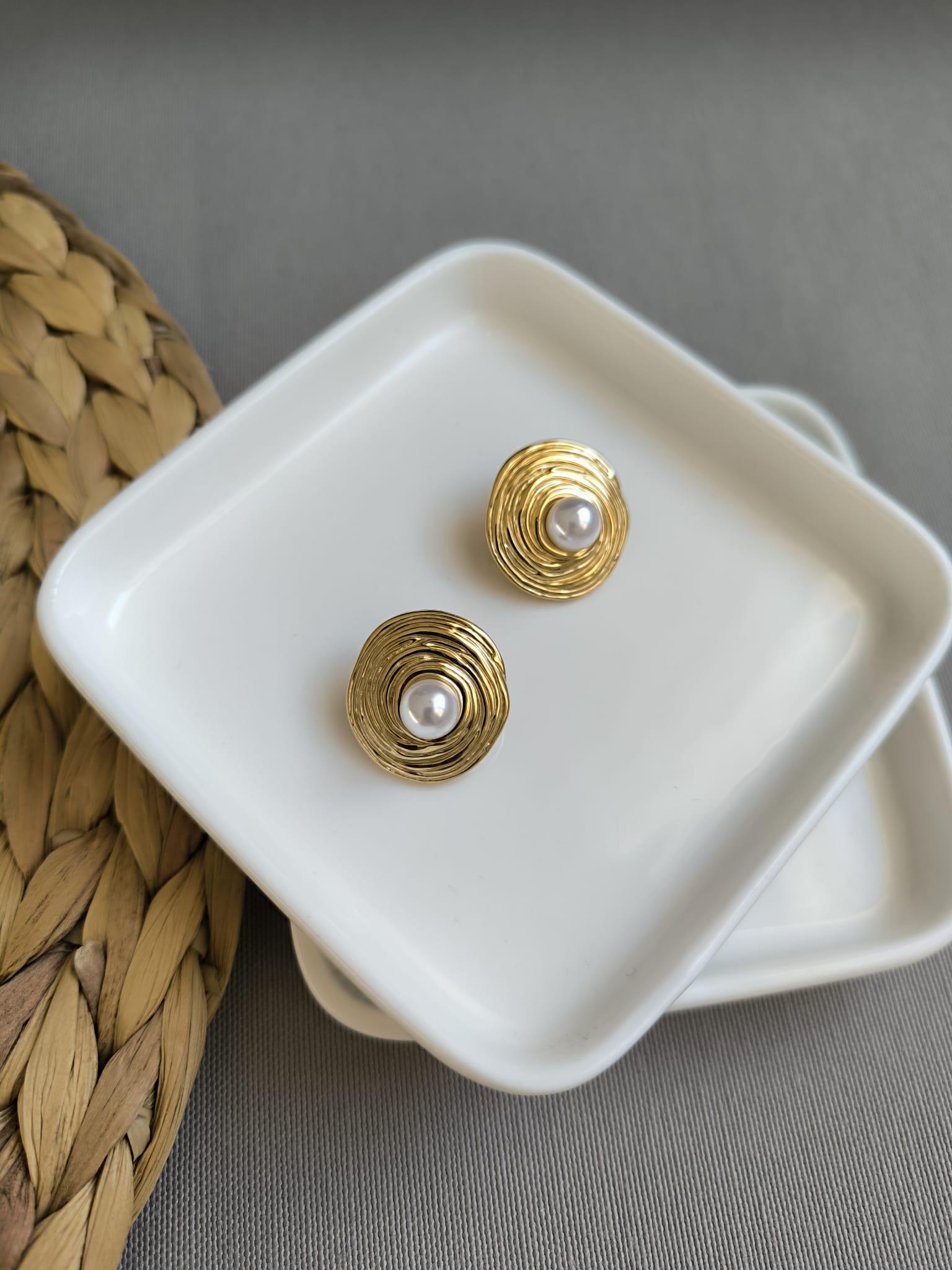 Çelik Vintage Sarma Ortası İnci Küpe
