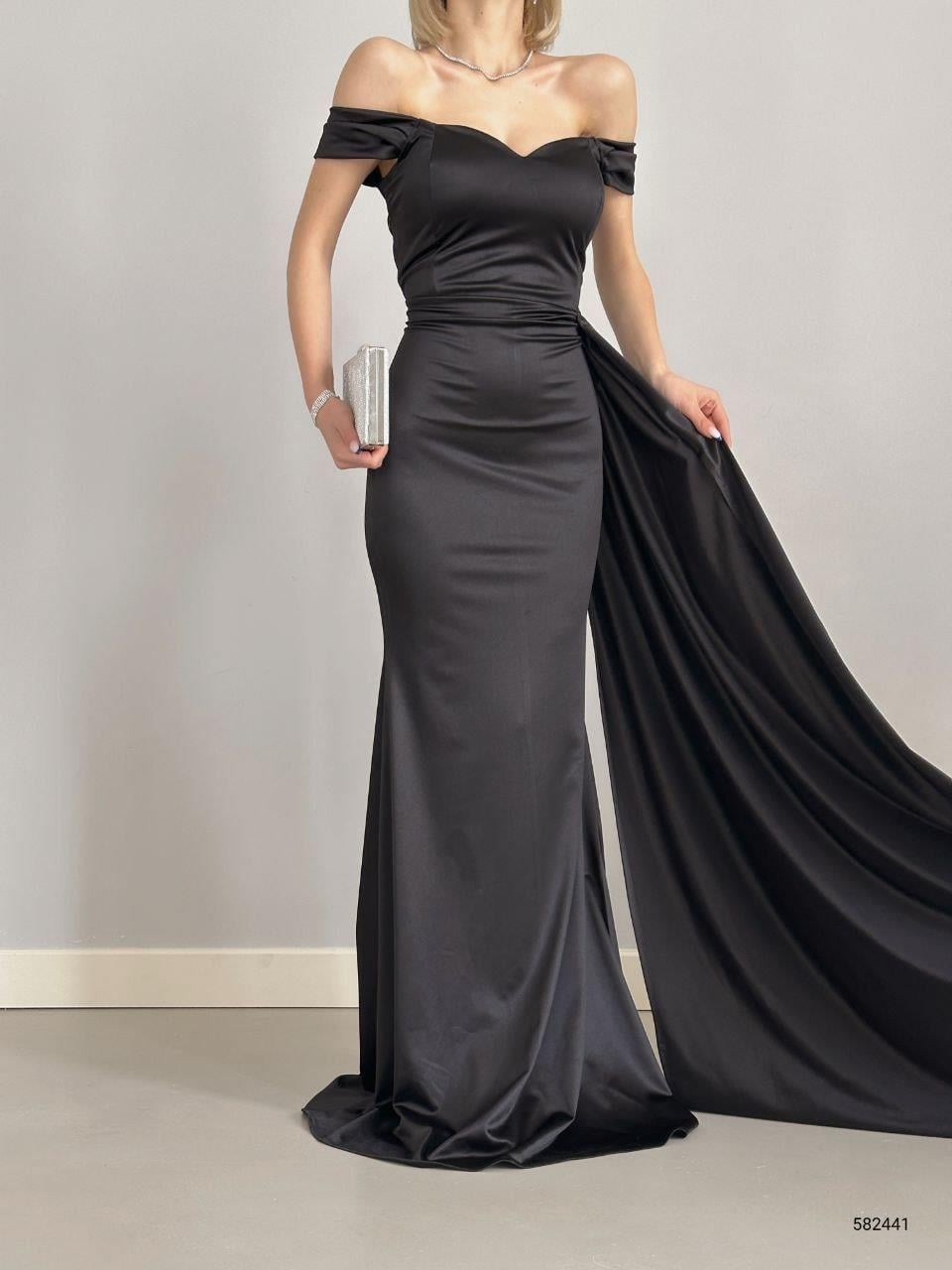 Saten Kumaş Düşük Omuz Maxi Boy Elbise 582441 SİYAH
