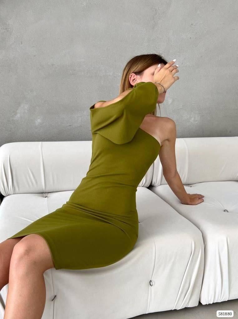 Ithal Krep Kumaş Tek Omuz Kol Detay Elbise Fıstık Yeşili 581880