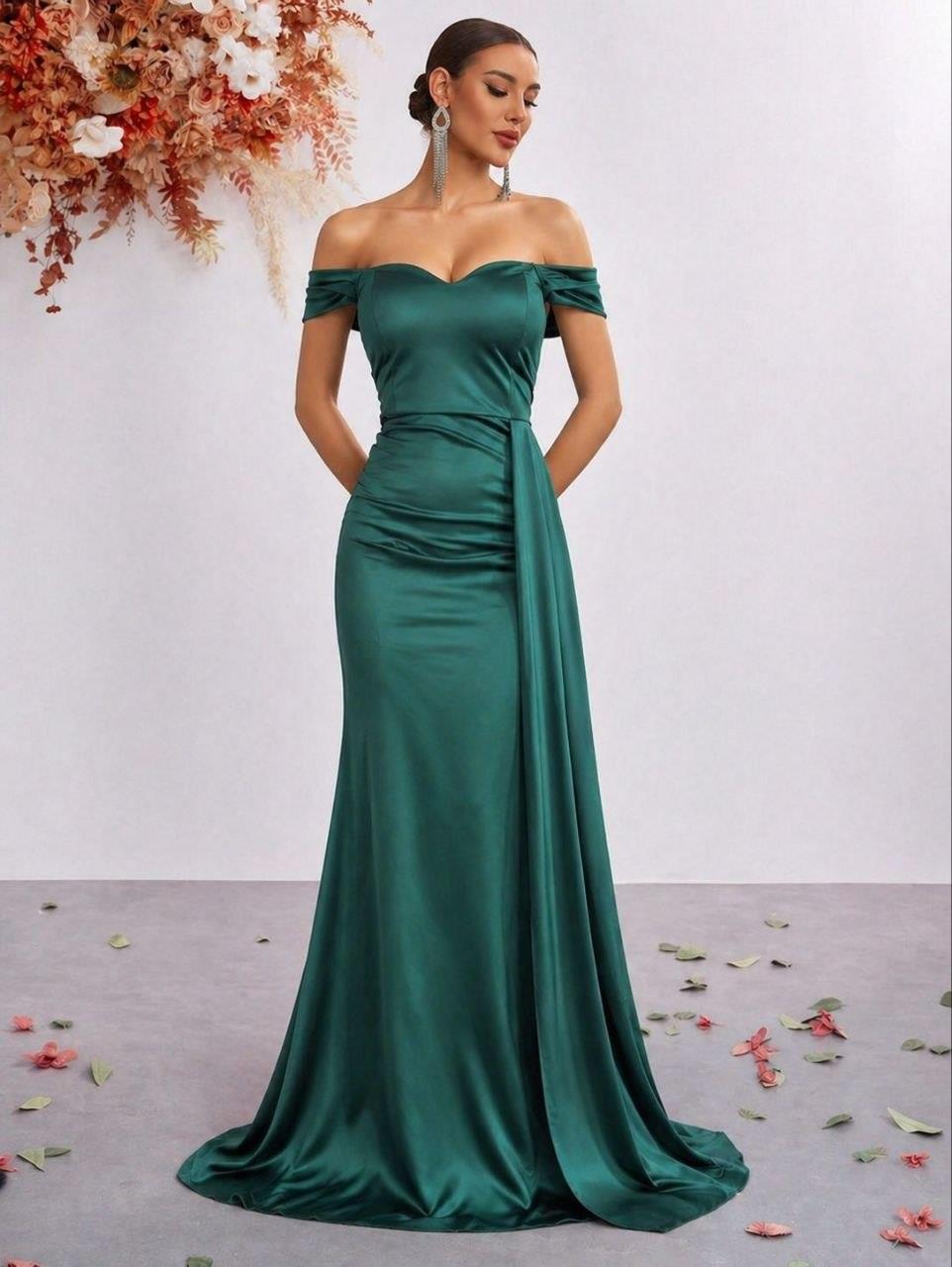 Saten Kumaş Düşük Omuz Maxi Boy Elbise 582441 ZÜMRÜT