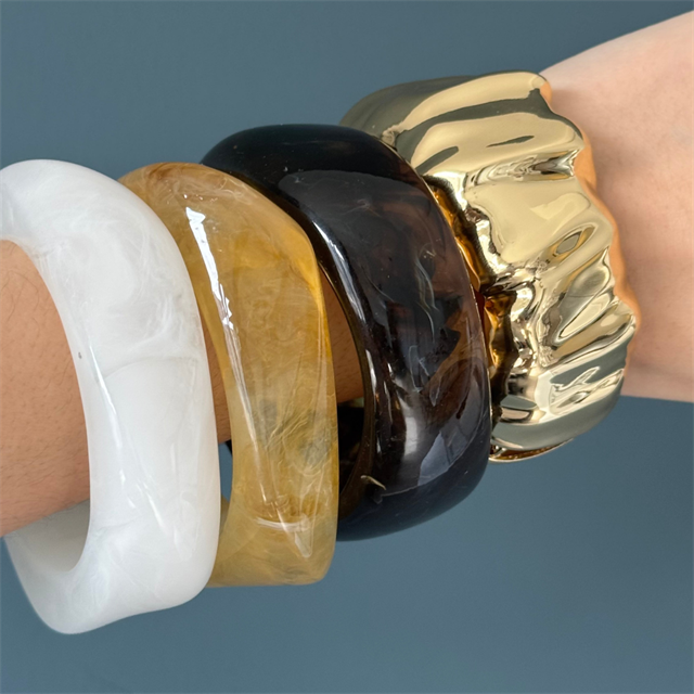 Bolden Bangles