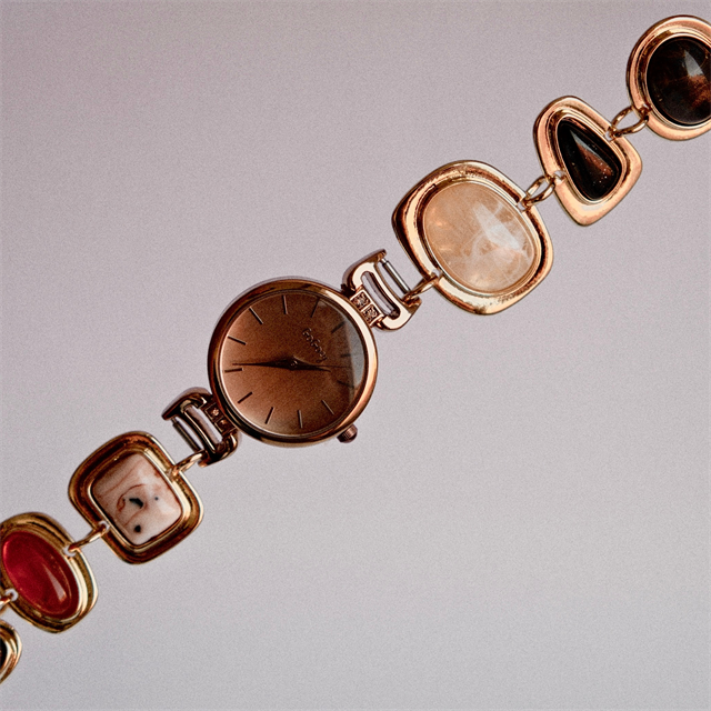 Caroline Choker Kolye