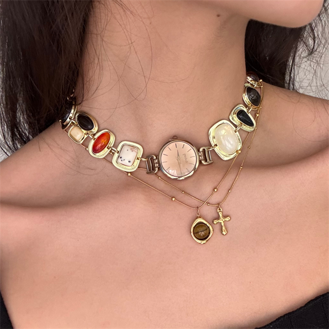 Caroline Choker Kolye