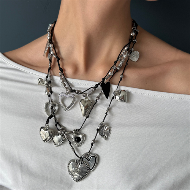 Heart Charm Kolye
