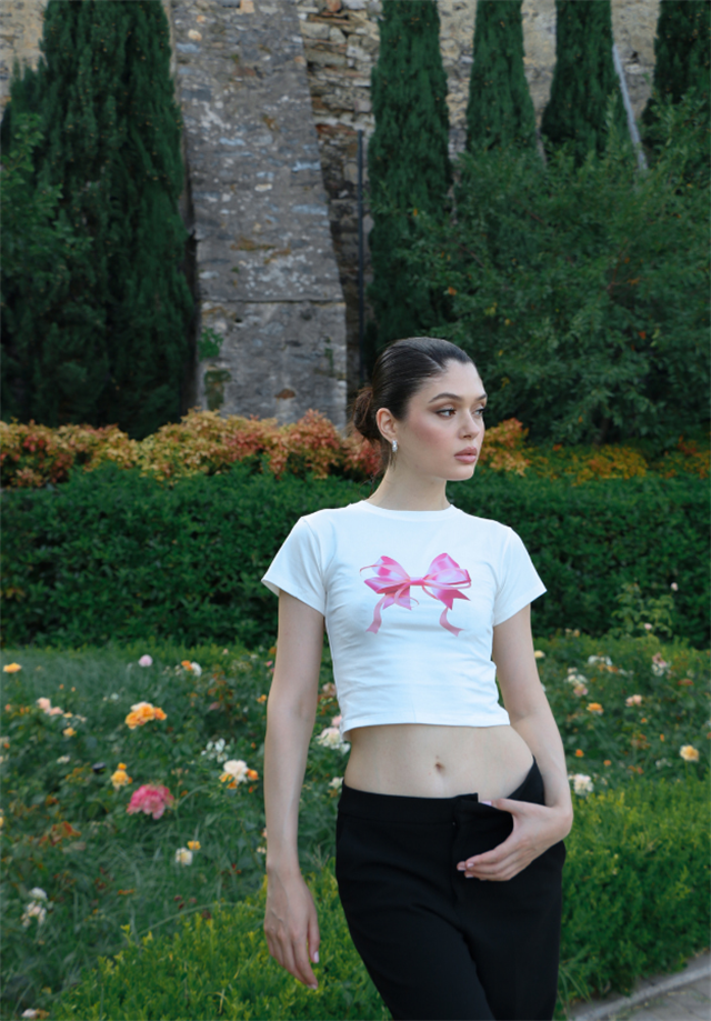 Pinkbow T-shirt