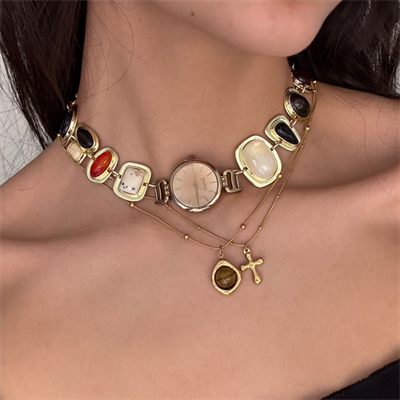Caroline Choker Kolye